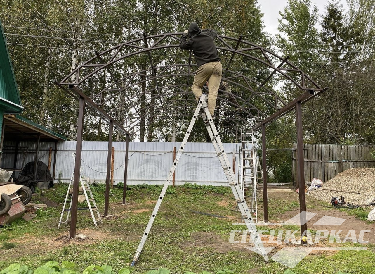 Простой навес для машины из поликарбоната №90 - с доставкой и установкой в  Москве